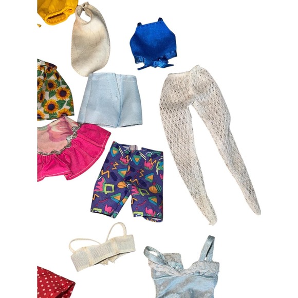 1970s/80s Vintage Barbie Clothing Lot Dresses Lingerie Skirt Tops Bundle - Picture 4 of 7